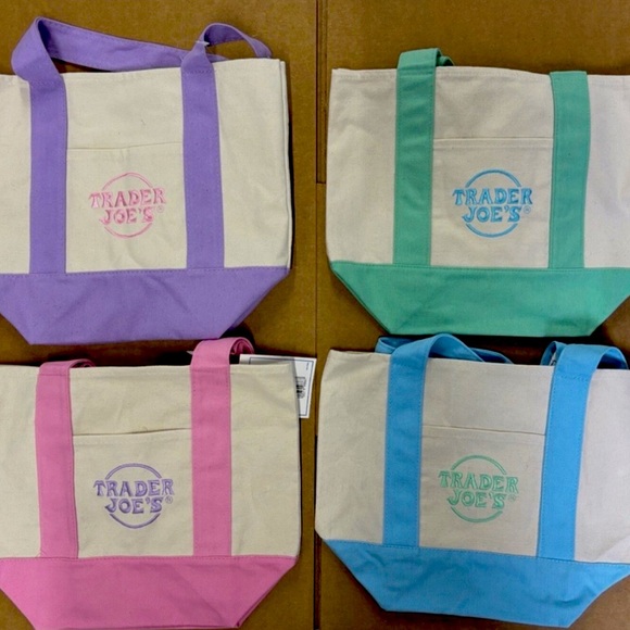 Set of 4 mini Trader Joe’s bag pastel - Picture 1 of 1